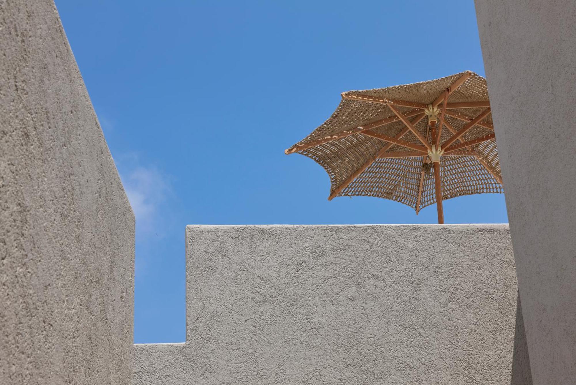 Aeon Suites - Adults Only Pyrgos Kallistis Exterior foto