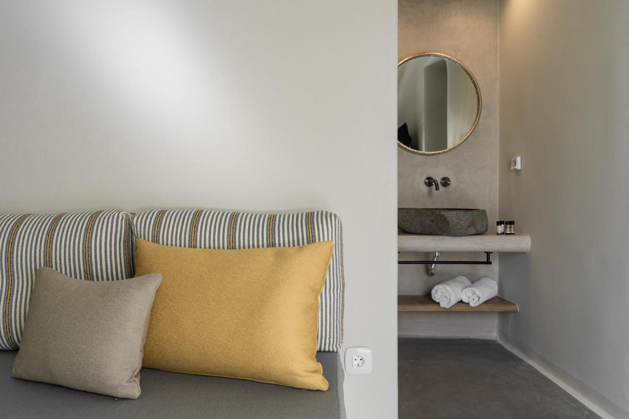 Aeon Suites - Adults Only Pyrgos Kallistis Exterior foto